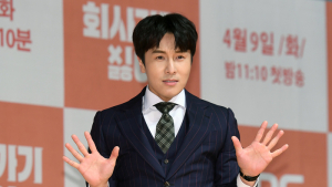 김동완 소속사 