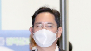 이재용 17시간 검찰 조사받고 귀가