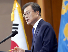 [쿠키뉴스 여론조사] 文대통령 국정수행, 긍정 55.8% vs 부정 38.8%