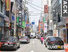 코로나19 확진자 집단 발생한 부천... 한산한 시내