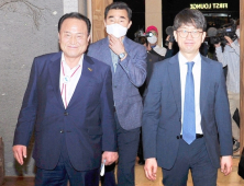 '통합신공항 이전' 입장차 재확인…군위군 