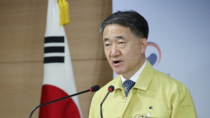 헌팅포차·노래방·콜라텍 입장하려면, QR코드 찍어야 한다