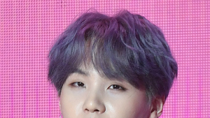 BTS 슈가, 사이비 교주 짐 존스 연설 삽인 논란→“코로나19 덕분에” 발언 재조명