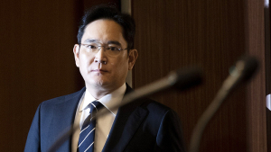 檢, 이재용 삼성 부회장 구속영장 청구…수사심의회 소집 신청에 '맞불'