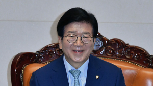 발언하는 박병석 21대 첫 국회의장