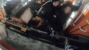 해상 동굴 고립 다이버 구하려던 해경 실종