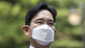 영장심사 출석한 이재용 '담담한 눈빛'
