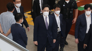 '삼성 불법 경영 승계 의혹' 이재용, 무거운 발걸음