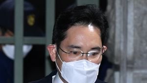 '삼성합병 의혹' 구속 면한 이재용 부회장