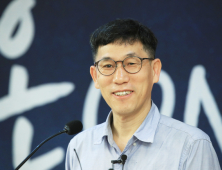 진중권 “정경심·최강욱, 인권 신장에 크게 기여”