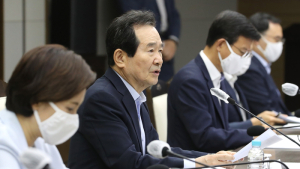 정 총리 “여론조사 제외, 윤 총장 본인이 요구해야”