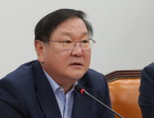 김태년, ‘비공개 대화 공개’ 北 질타…“있을 수 없는 불량행동”