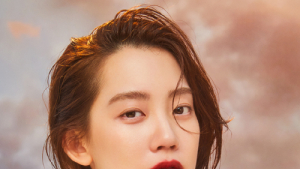 장겨울 선생의 화려한 변신, 신현빈