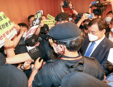 인천공항 정규직화 논란에 야권, 일제히 ‘맹비난’