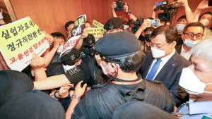 인천공항 정규직화 논란에 야권, 일제히 ‘맹비난’