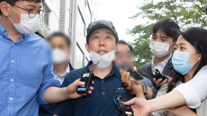 '큰샘' 사무실 압수수색 관련 입장 밝히는 박상학 대표