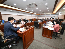 포천시의회, 더불어민주당 의원들 '해당 행위' 논란