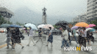 우(雨)중 “차창 밖 풍경”