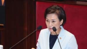 김현미 “부동산 대책, 22번째 아닌 4번째…잘 작동하고 있다”