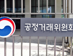 공정위, 대한항공‧아시아나항공 기업결합 신고서 접수
