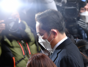 '합병·회계' 의혹 이재용 재판···'합병 성격'이 쟁점