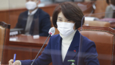 한정애 환경부 장관 후보자 “가습기 살균제, 추가 실험하겠다”