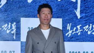 유해진, 12년 인연 소속사 떠난다… “매니지먼트 업무 종료”