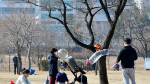 코로나19에 비만 위험 증가...전문가들 