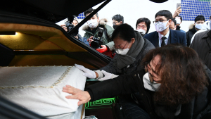 [쿠키포토] 떠나는 故 백기완 선생