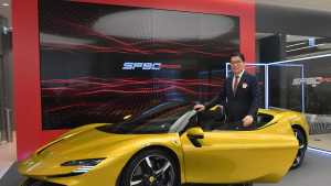 페라리 'SF90 스파이더' 소개하는 김광철 대표