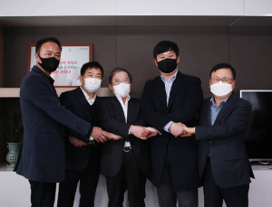 금호석유화학 노조 임단협 사측에 위임…현 경영진 지지