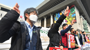 '미얀마 군부정권 물러나라!'