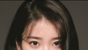 아이유, JTBC '유명가수전' 첫 게스트 확정