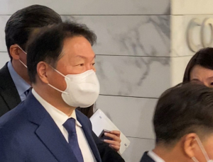 최태원, 상의 회장 선출···137년 만에 그룹 총수 경제단체장