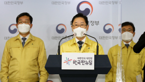 담화문 발표하는 전해철-박범계-권덕철 장관