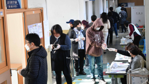 재난지원금 10만원, 민심 움직일까?… 평론가들 “글쎄”