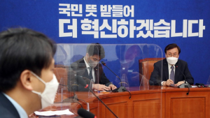 與, 최고위원도 전대서 선출?… “당원 뜻 존중돼야”