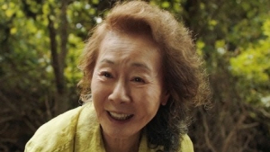 ‘미나리’ 윤여정, 英아카데미 여우조연상…韓배우 최초