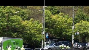 [단독] 대구 경찰, 도로 한가운데서 ‘심폐소생술’