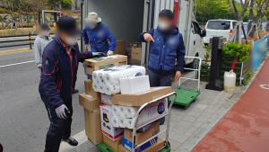 봄비 속 다시 손수레 쥐었다…‘고덕 택배전쟁’ 어찌하리오 [가봤더니] 