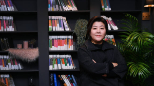 이정은, 윌엔터 재계약… 소속사 대표와 9년 인연