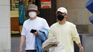 '초여름 날씨'에 가벼워진 옷차림