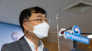 AI 관련 개인정보법 첫 판례...'이루다'에 1억 과징금