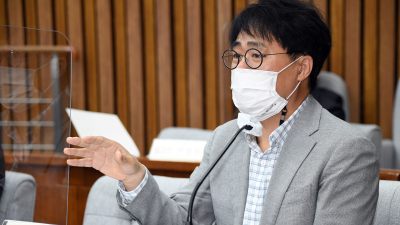 ‘조국 흑서’ 김경률 “김부겸 딸 라임펀드는 특혜… 조국과 유사”