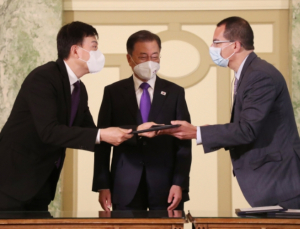 삼성바이오, 모더나 위탁생산 계약…백신 허브국가로 발돋움하나