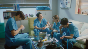 ‘슬기로운 의사생활 2’, 넷플릭스로도 본다… 17일 전 세계 공개