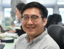  확진자 1200명대… 지금이 최대 고비일까