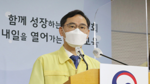 고3학생‧고교 직원 63만2천여명, 19일부터 코로나 백신 접종