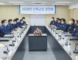 현대중공업 노사, 3차 잠정합의안 도출...크레인 농성 중단