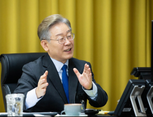 이재명 “상속세→자본이득세 논의해 볼만…적통, 민주주의 이아냐”